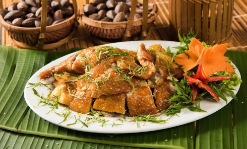 Đệ nhất Gà Đồi Tiên Yên - Top 50 món ăn đặc sản nổi tiếng Việt Nam tại Nhà Hàng Quả Trám